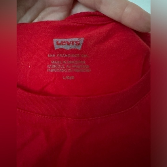 Levi’s Graphic Logo Cropped Tank Top - Picture 3 of 6